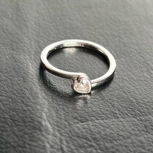 Pandora Clear Tilted Heart Solitaire Ring